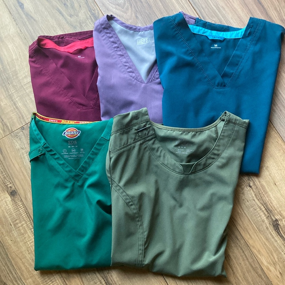 Scrub Tops 5 Medium Carhartt, Dickies, Grey’s Anatomy, Infinity,